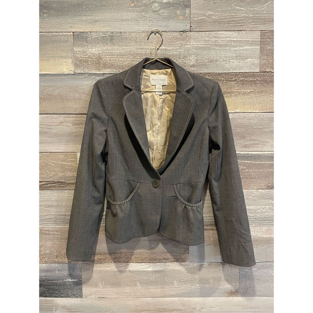 WHBM 4 grey pattern lined blazer w/1 bottom closure - front pockets w/pleated de